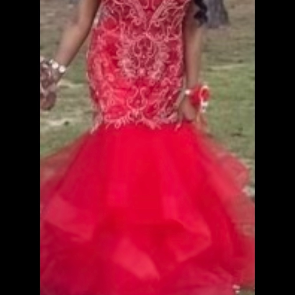 Prom - Picture 3 of 7